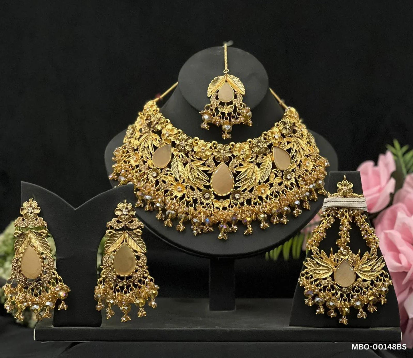 HOORIYA'S BRIDAL SET (MBO-00148BS)