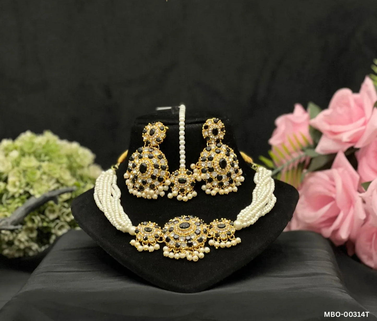 ARESHA'S NECKLACE (MBO-00314T)